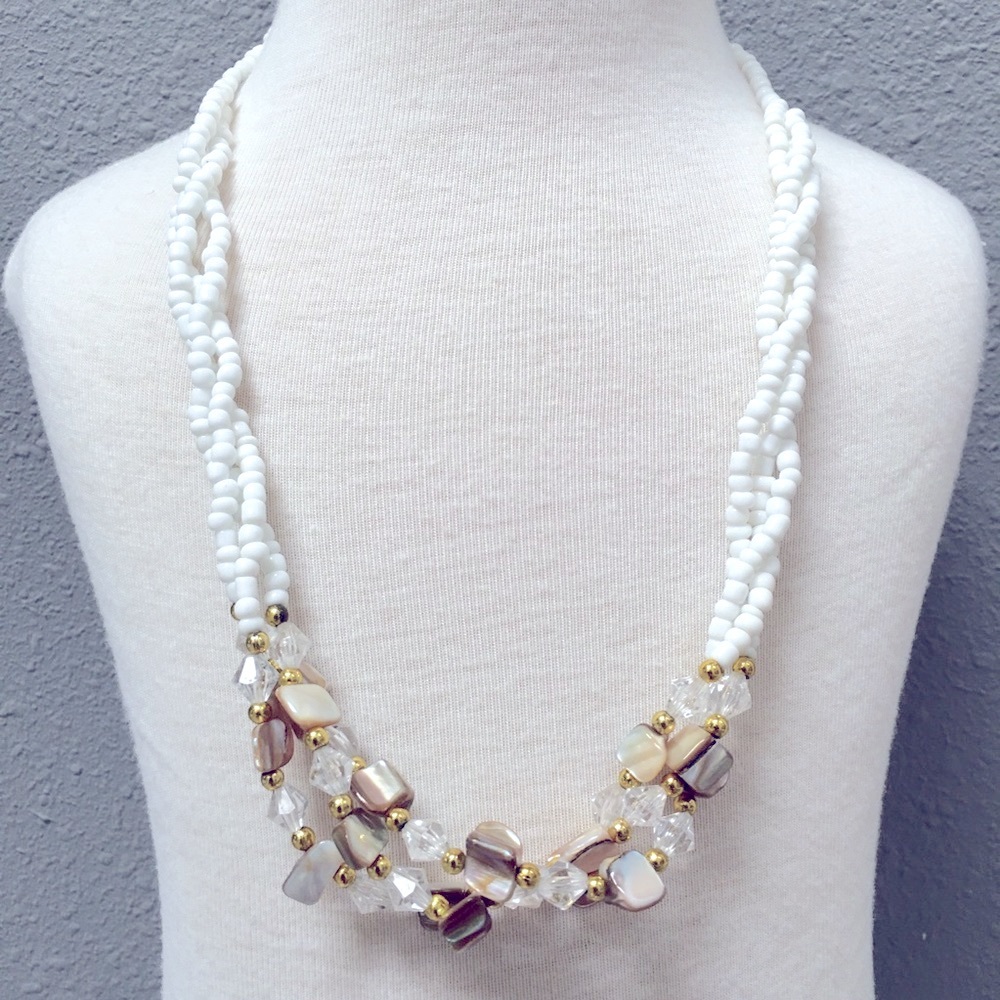 SHELL Chips Nuggets Bicone Beads Necklace Unbranded